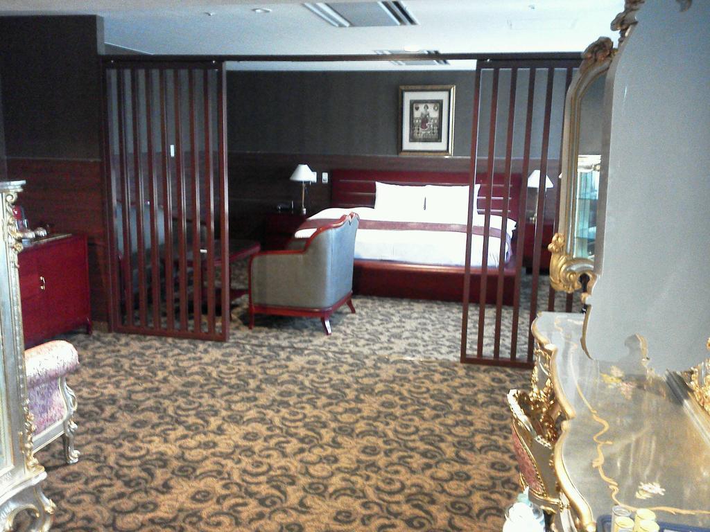 King Ambassador Hotel Kumagaya Quarto foto